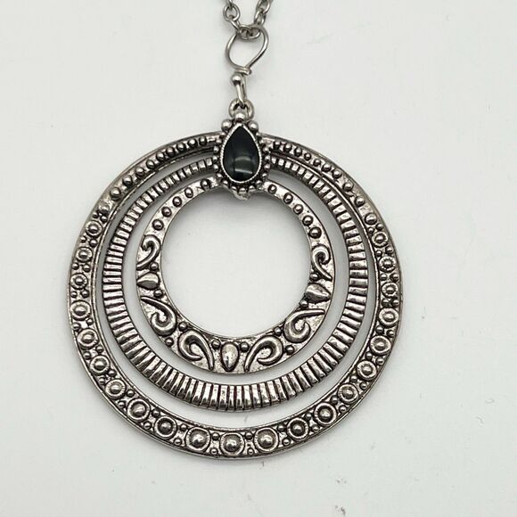 Vintage Ornate Silver Tone 3 Graduated Circle Hoop Drop Pendant Necklace 18” - Picture 3 of 6